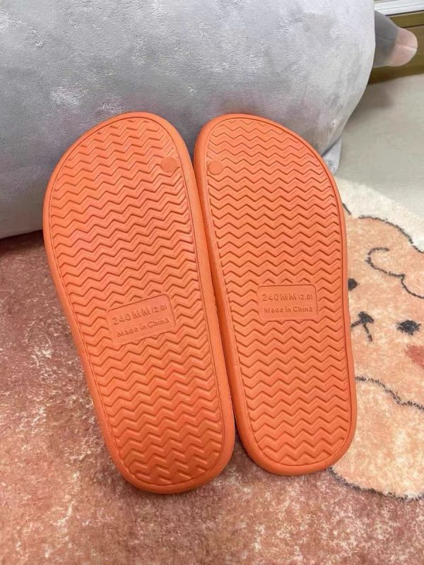 HHOUHHUA Slippers, non slip, quick drying, suitable for daily household use Online now